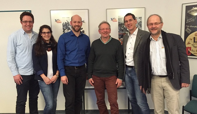 Johannes Patt, Vanessa Six, Jano Hillnhüter, Roland Six und Berthold Böhmer von der Deutschen Steuergewerkschaft in Siegen. Mit dabei auch mein Landtagskollege Jens Kamieth.