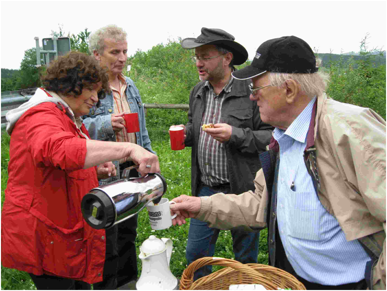 Volkmar Klein auf dem Sonnenweg in Irmgarteichen Volkmar Klein auf dem Sonnenweg in Irmgarteichen